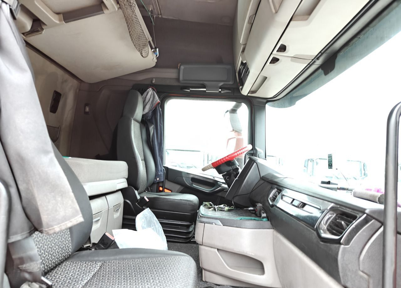 Тягач Scania R: фото 9
