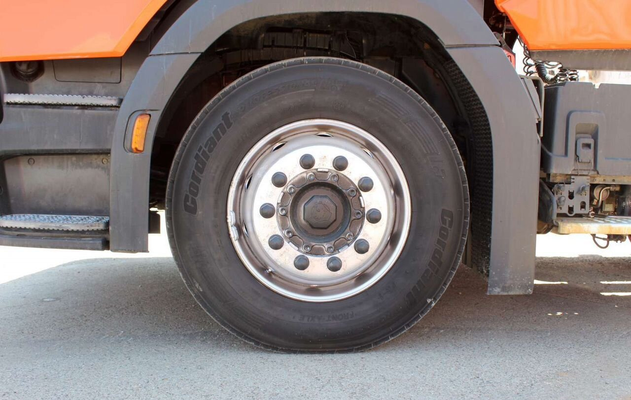 Тягач Scania R: фото 14