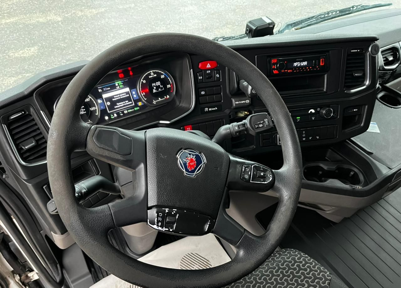 Тягач Scania R: фото 14