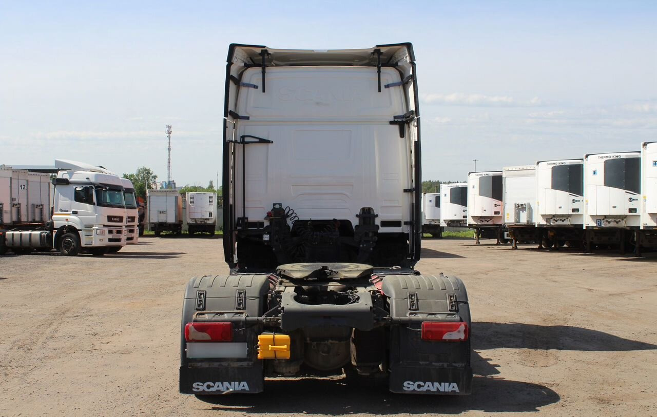 Тягач Scania R: фото 6