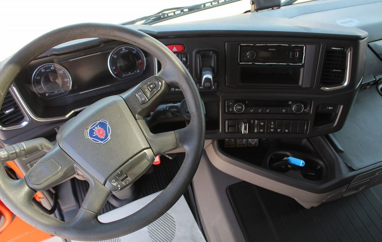 Тягач Scania R: фото 10