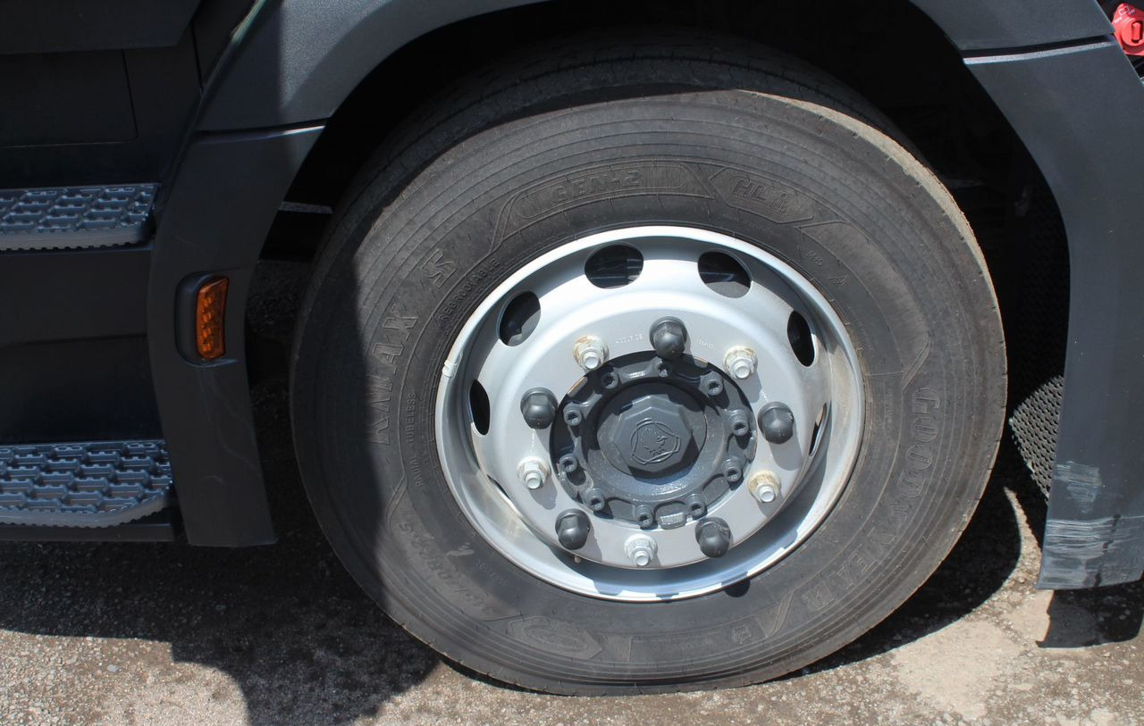 Тягач Scania R: фото 10