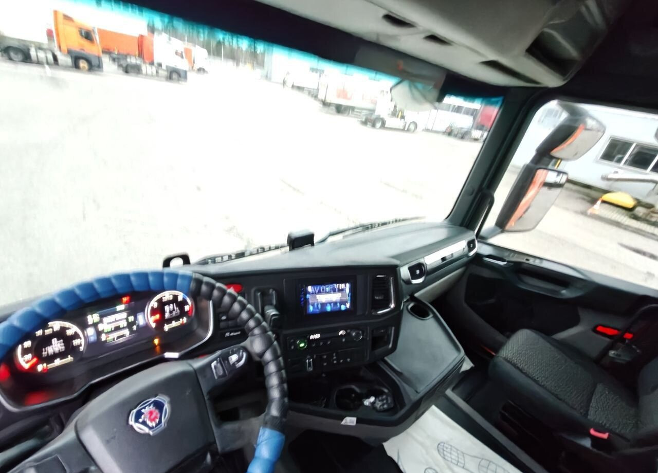 Тягач Scania R: фото 11