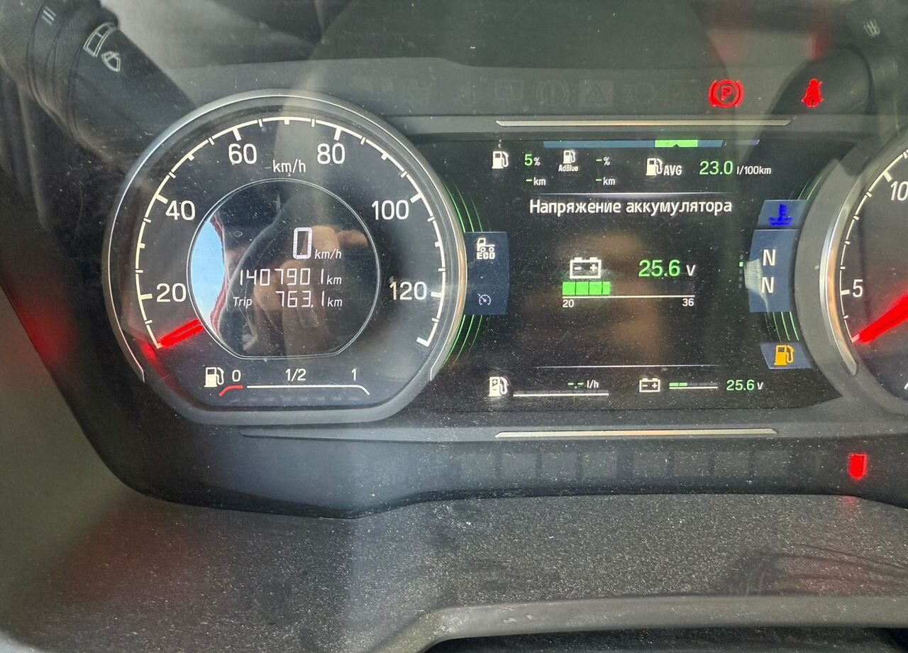 Тягач Scania R: фото 14