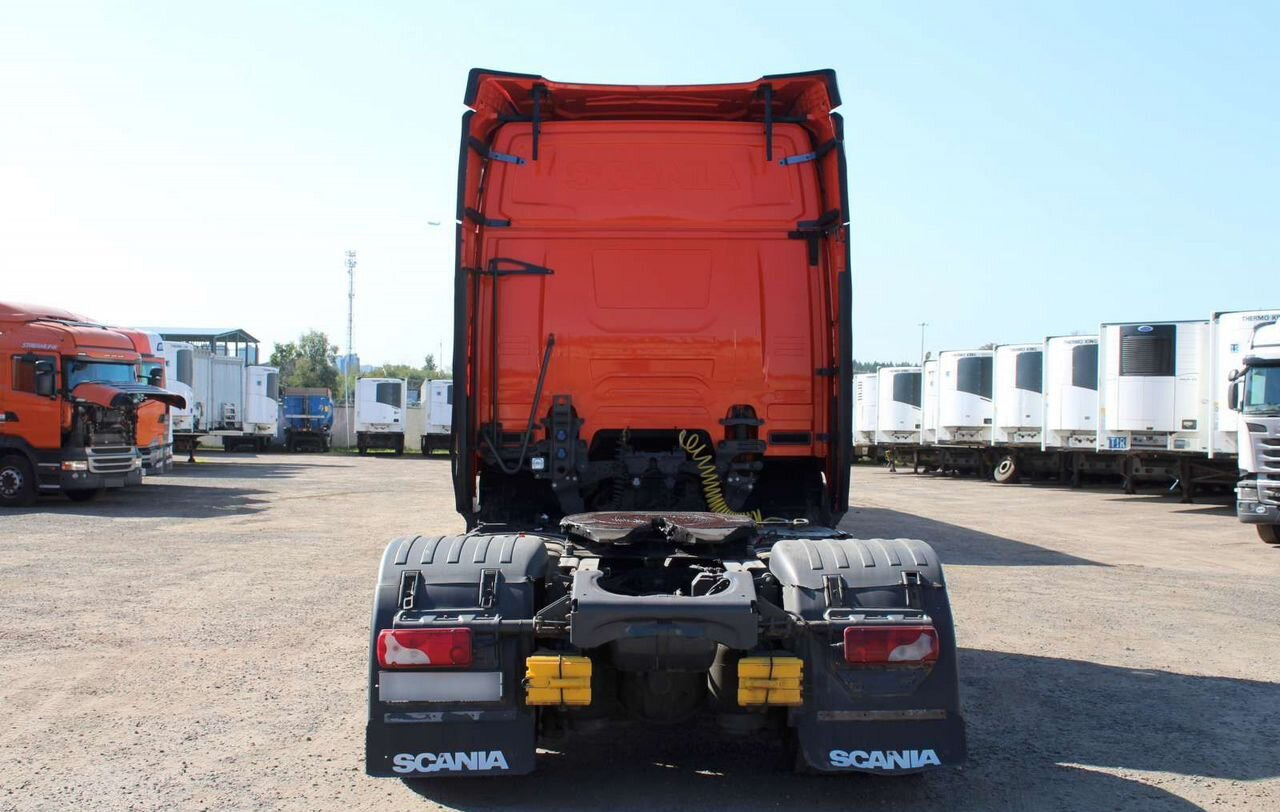 Тягач Scania R: фото 6