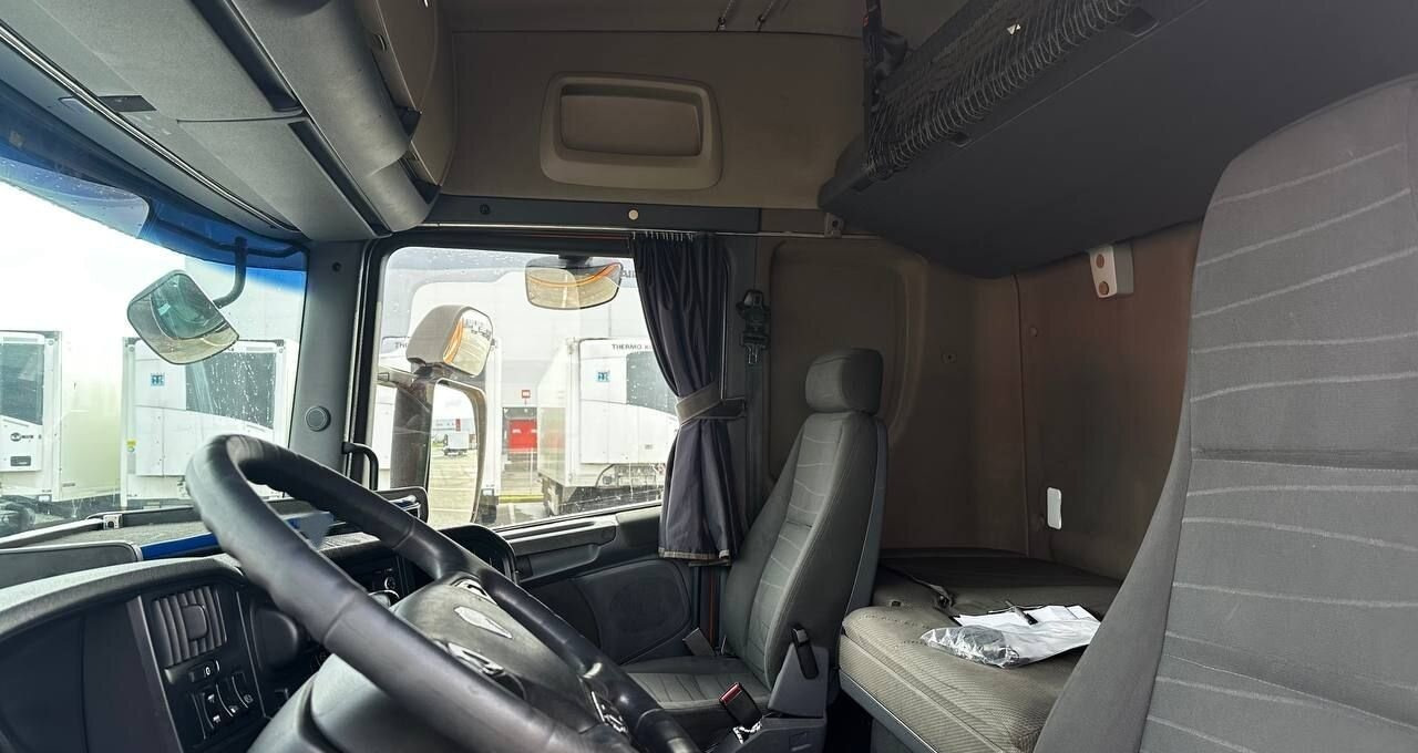 Тягач Scania R: фото 14