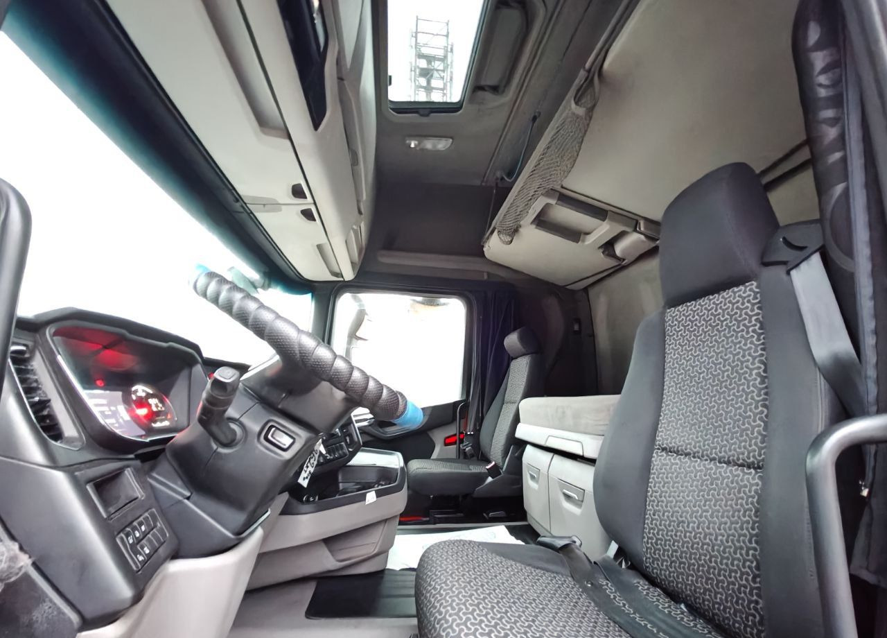 Тягач Scania R: фото 10