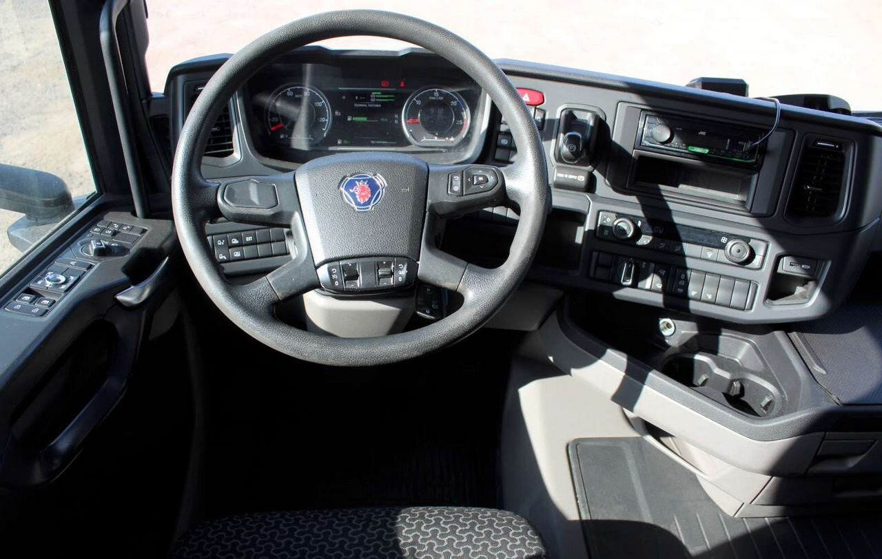 Тягач Scania R: фото 10