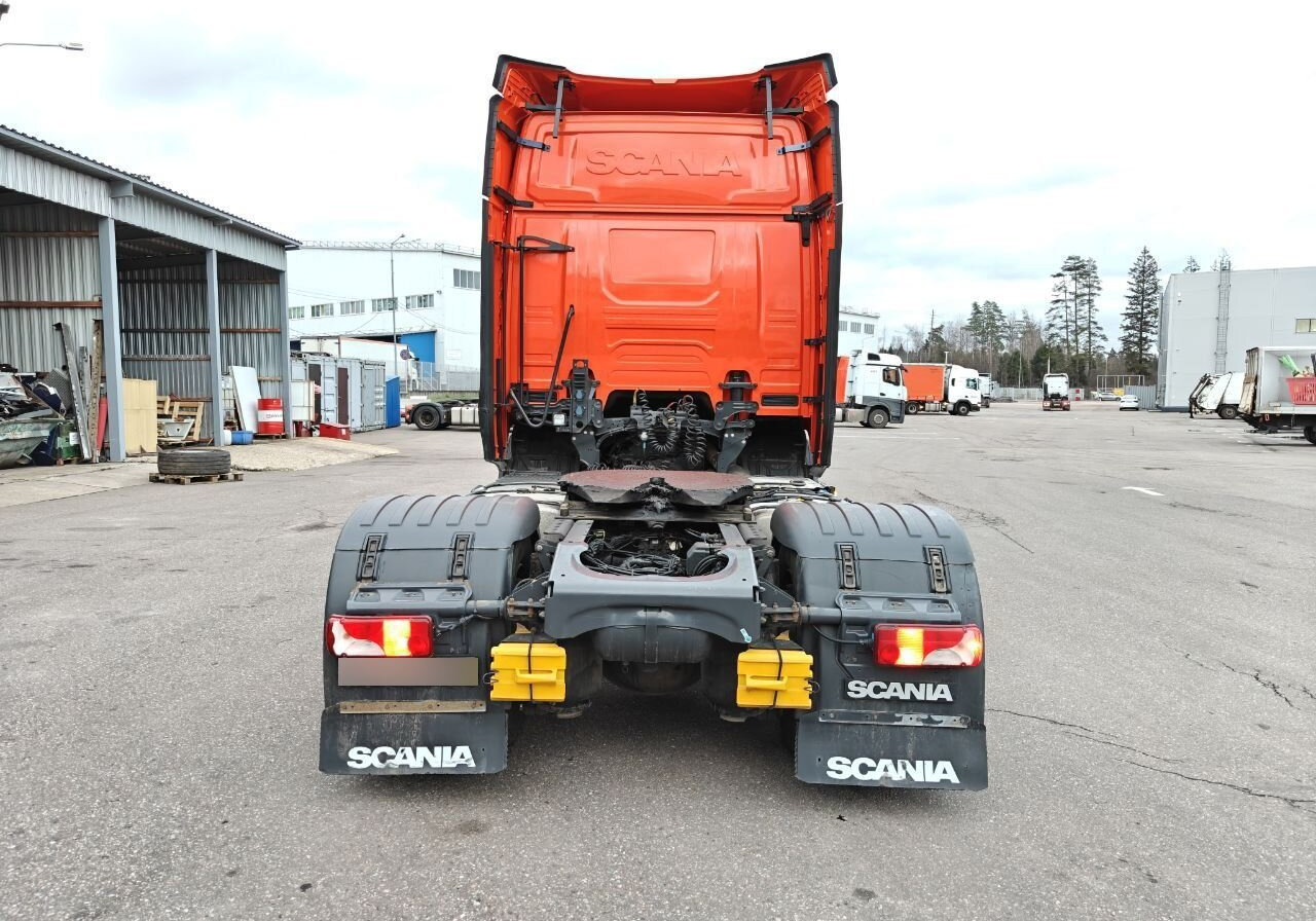 Тягач Scania R: фото 6