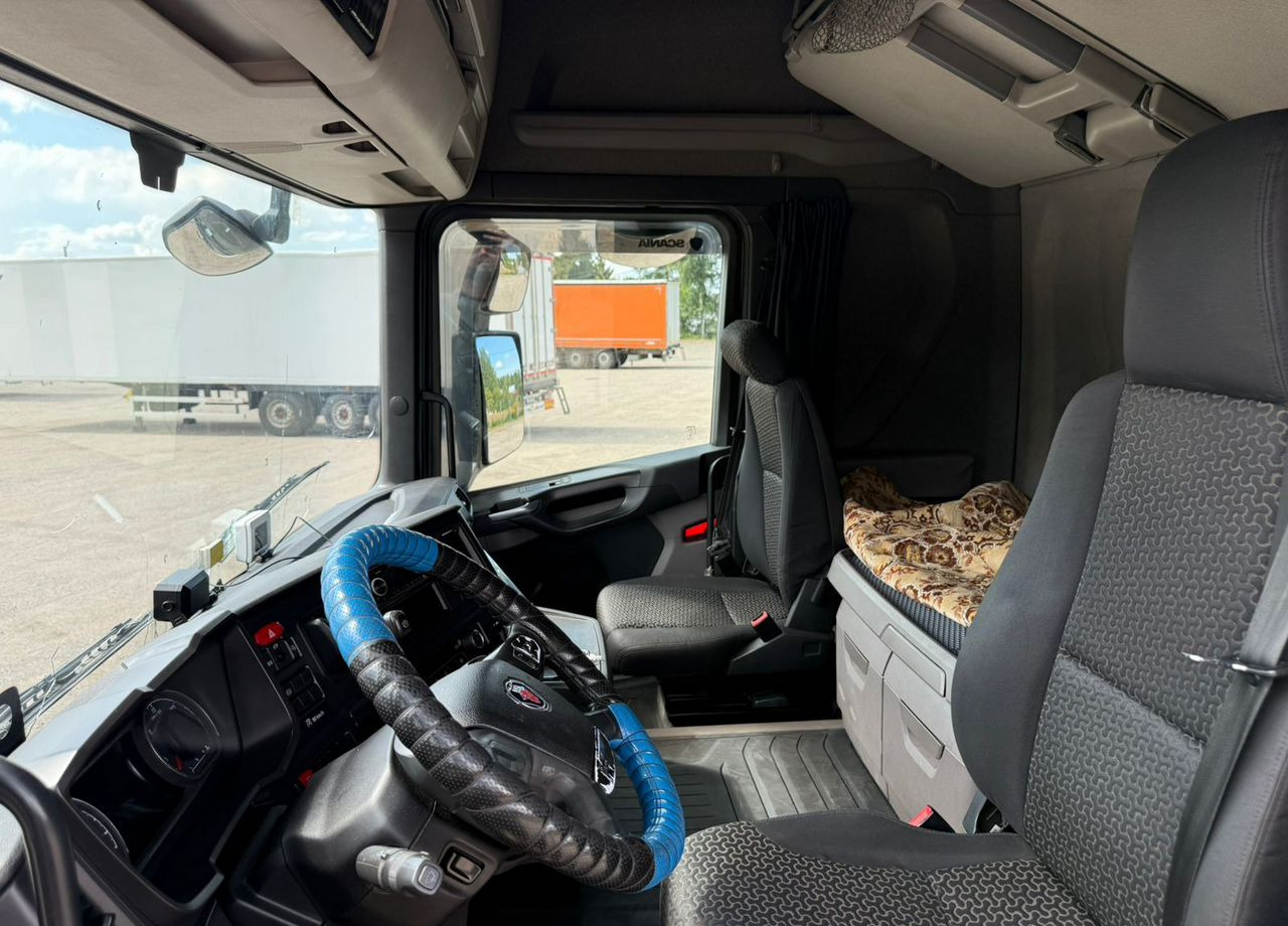 Тягач Scania R: фото 11