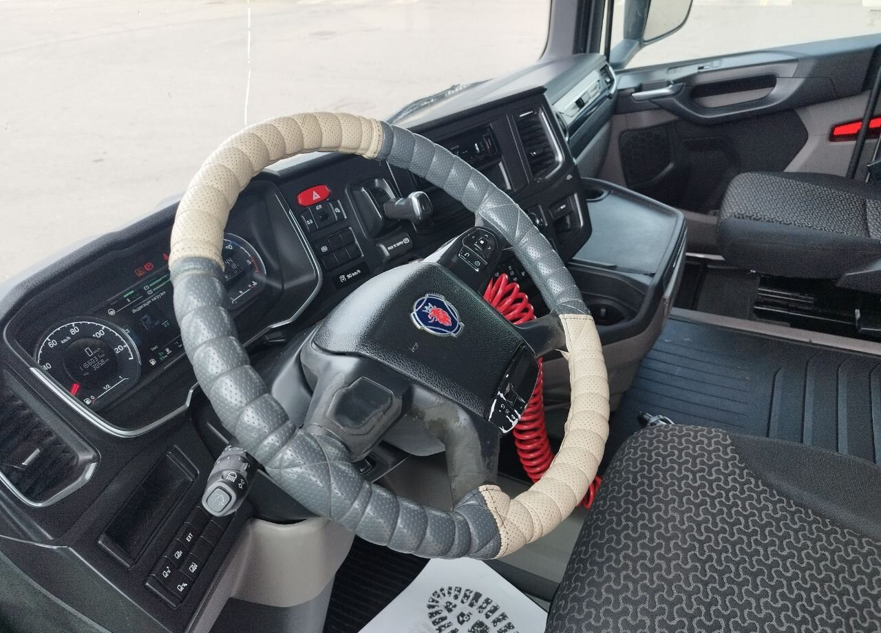 Тягач Scania R: фото 10