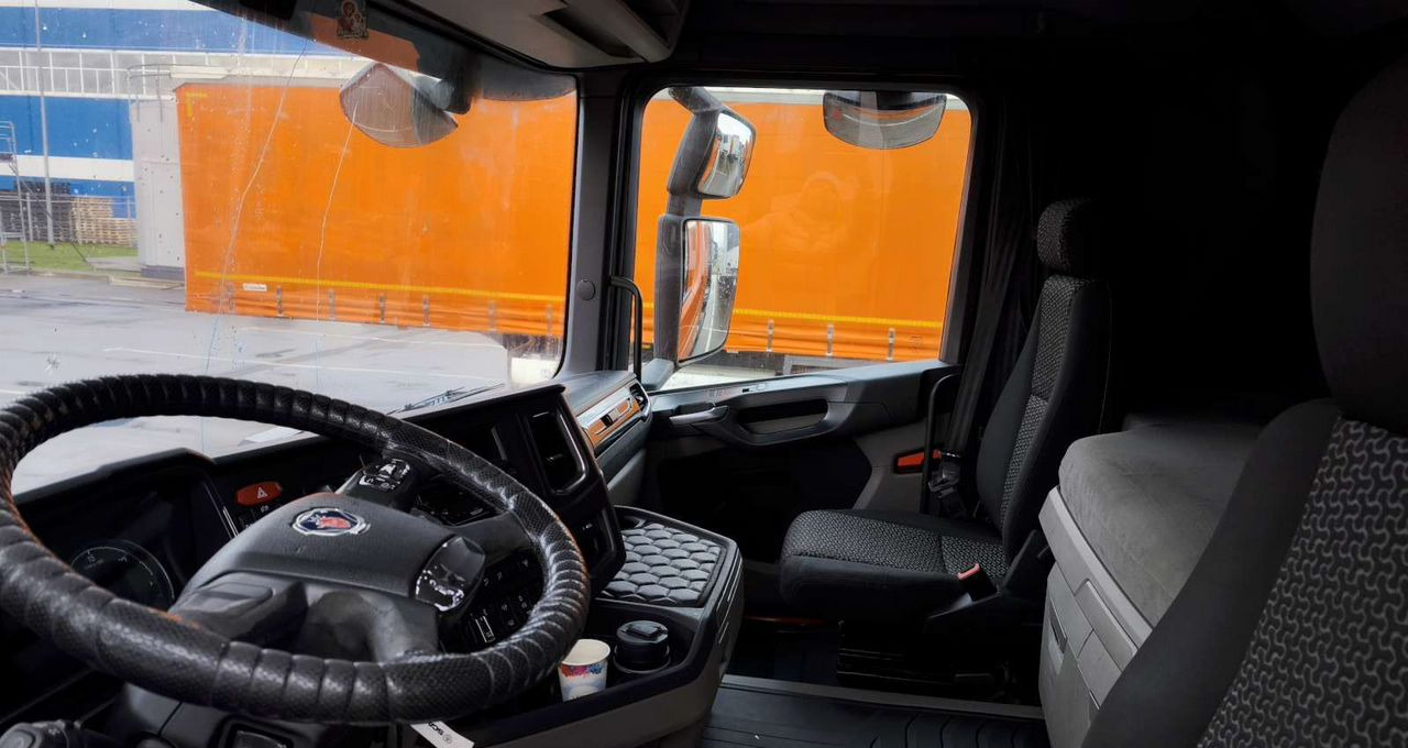 Тягач Scania R: фото 13