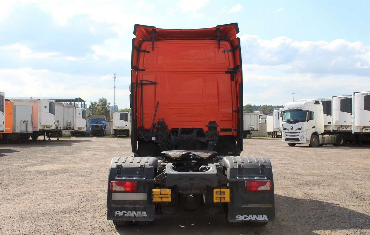 Тягач Scania R: фото 6