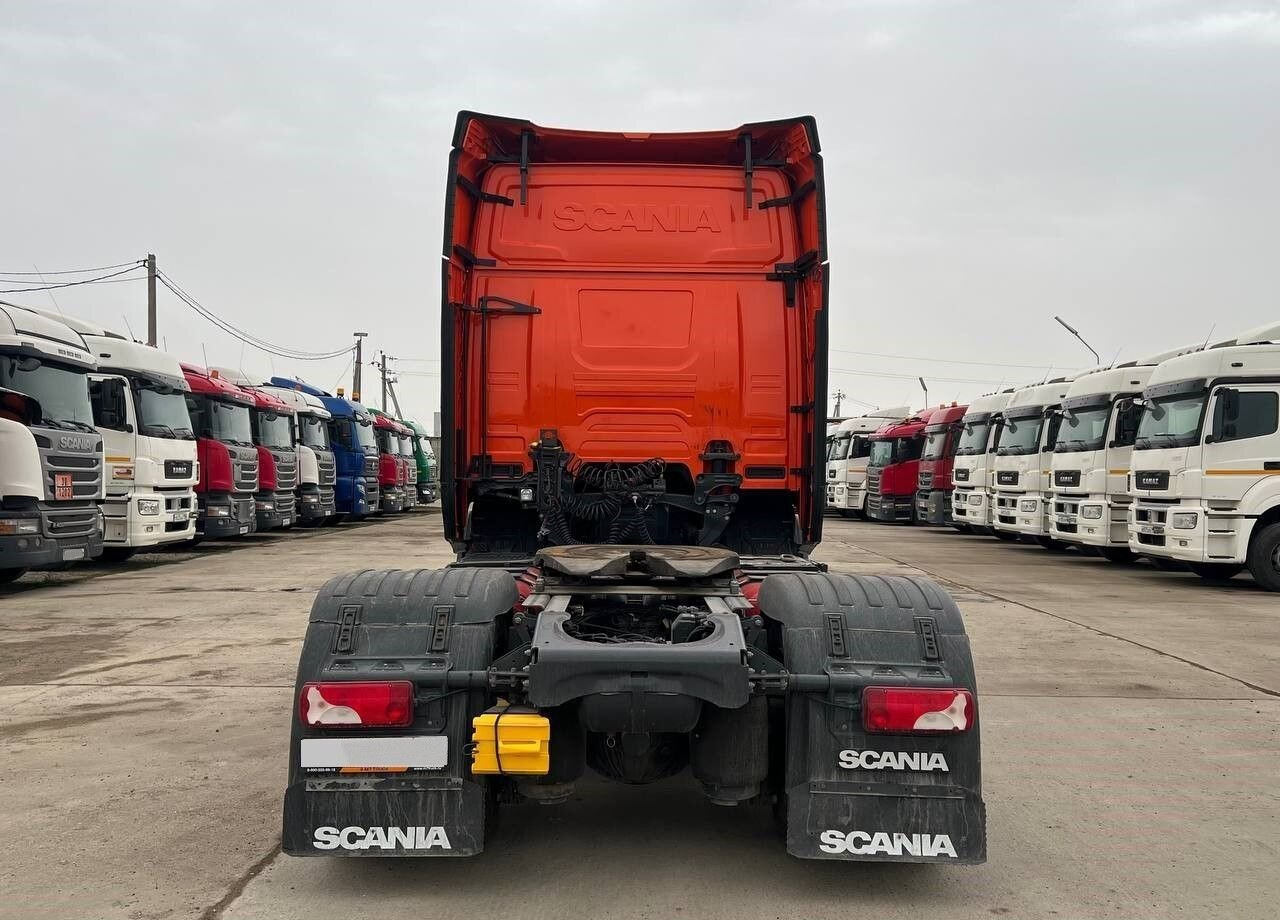 Тягач Scania R: фото 6