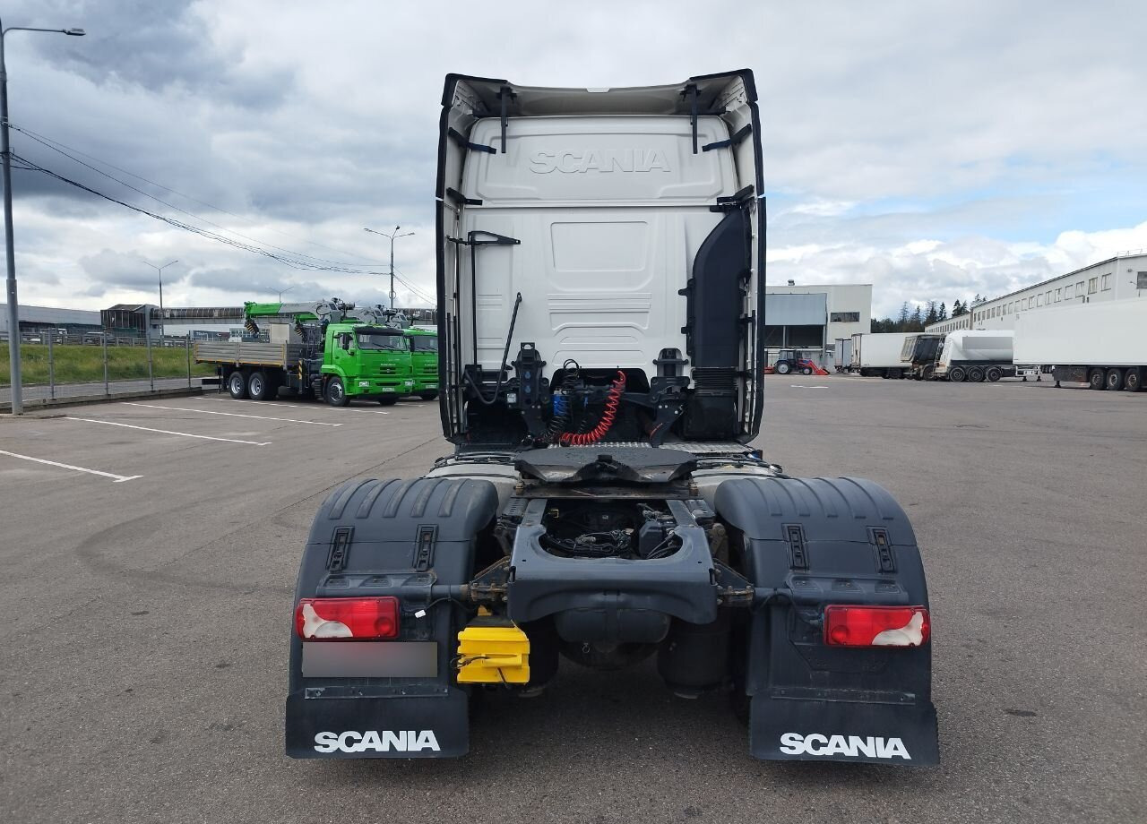 Тягач Scania R: фото 6