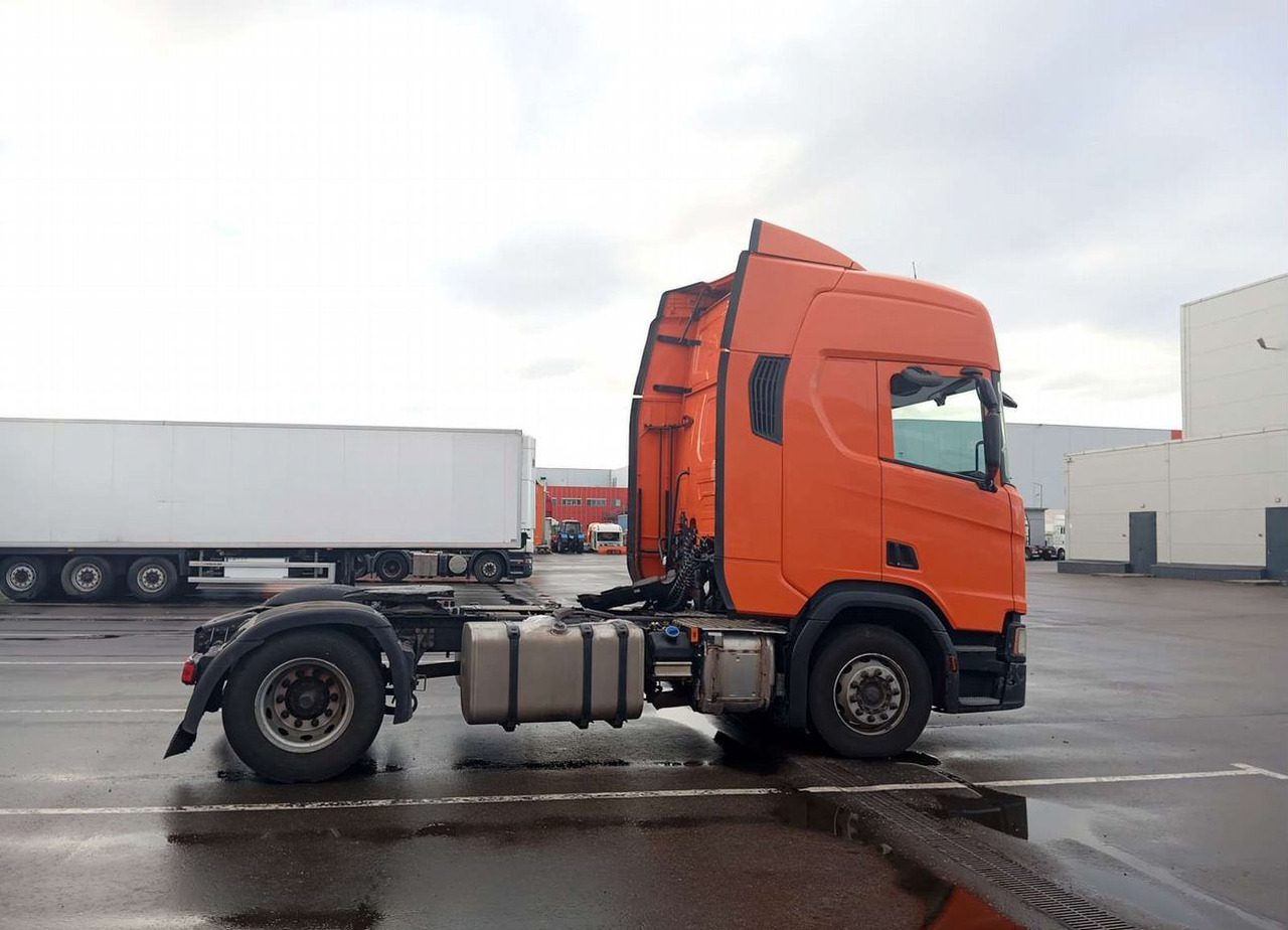Тягач Scania R: фото 8