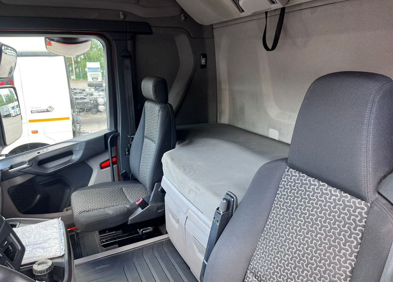 Тягач Scania R: фото 9