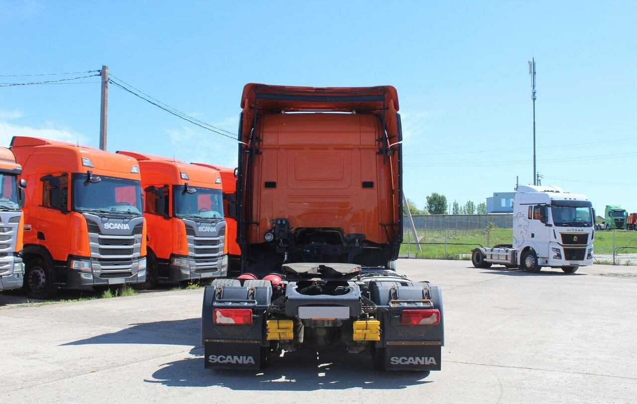 Тягач Scania R: фото 6
