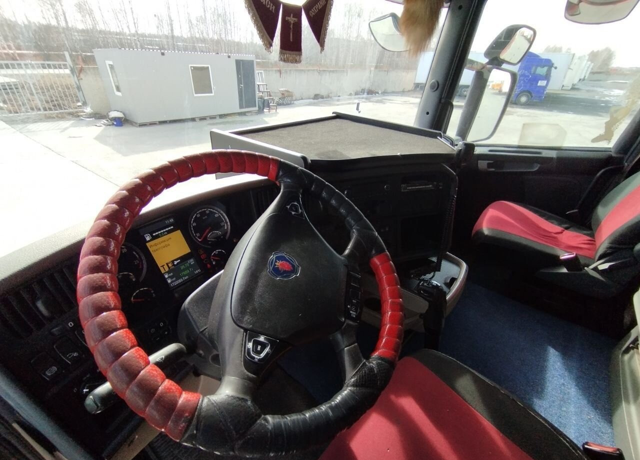 Тягач Scania R: фото 10