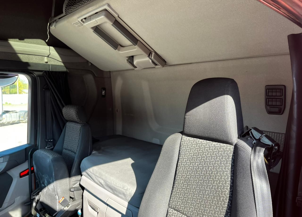 Тягач Scania R: фото 10