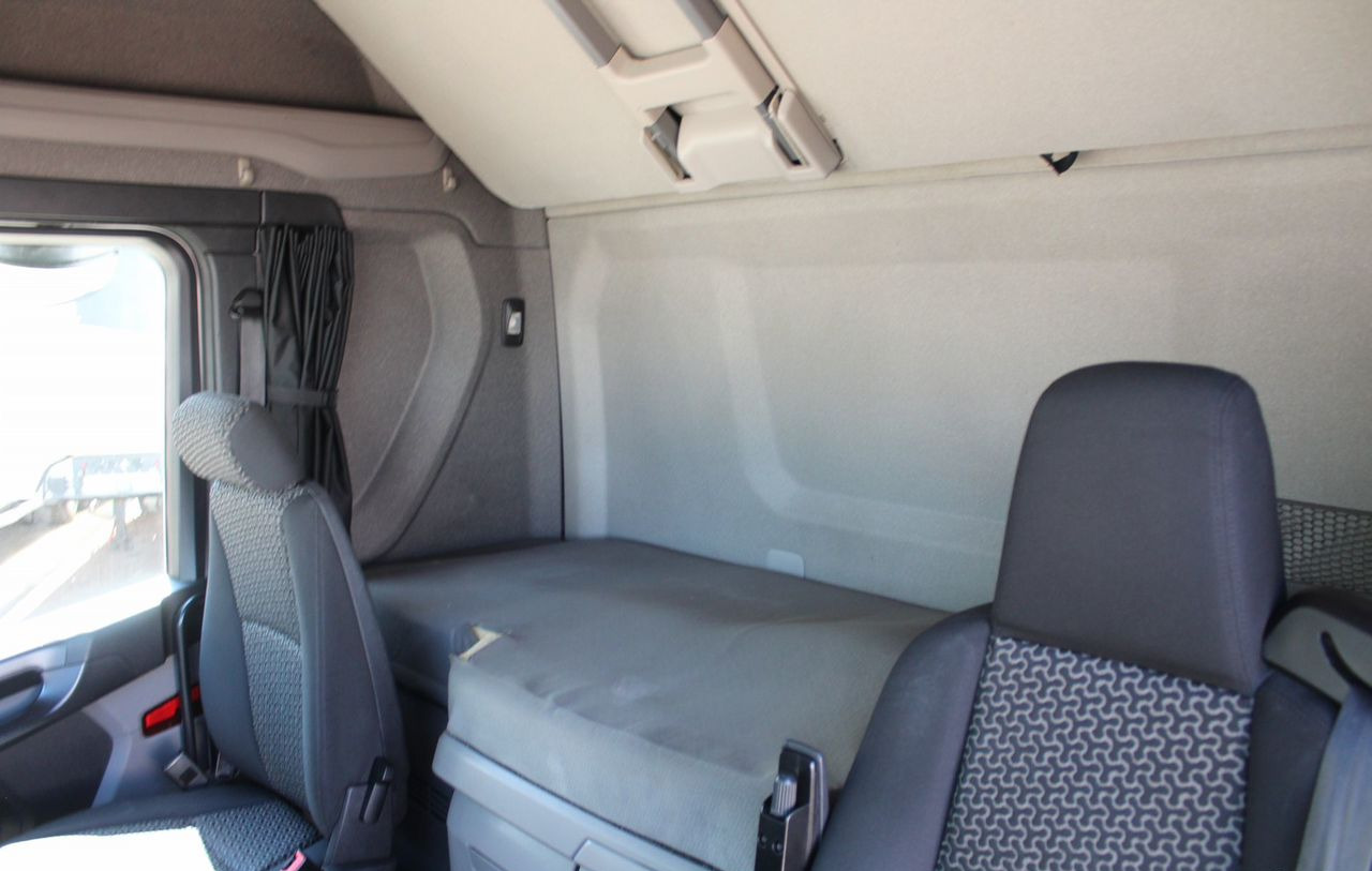 Тягач Scania R: фото 9 Тягач Scania R: фото 9