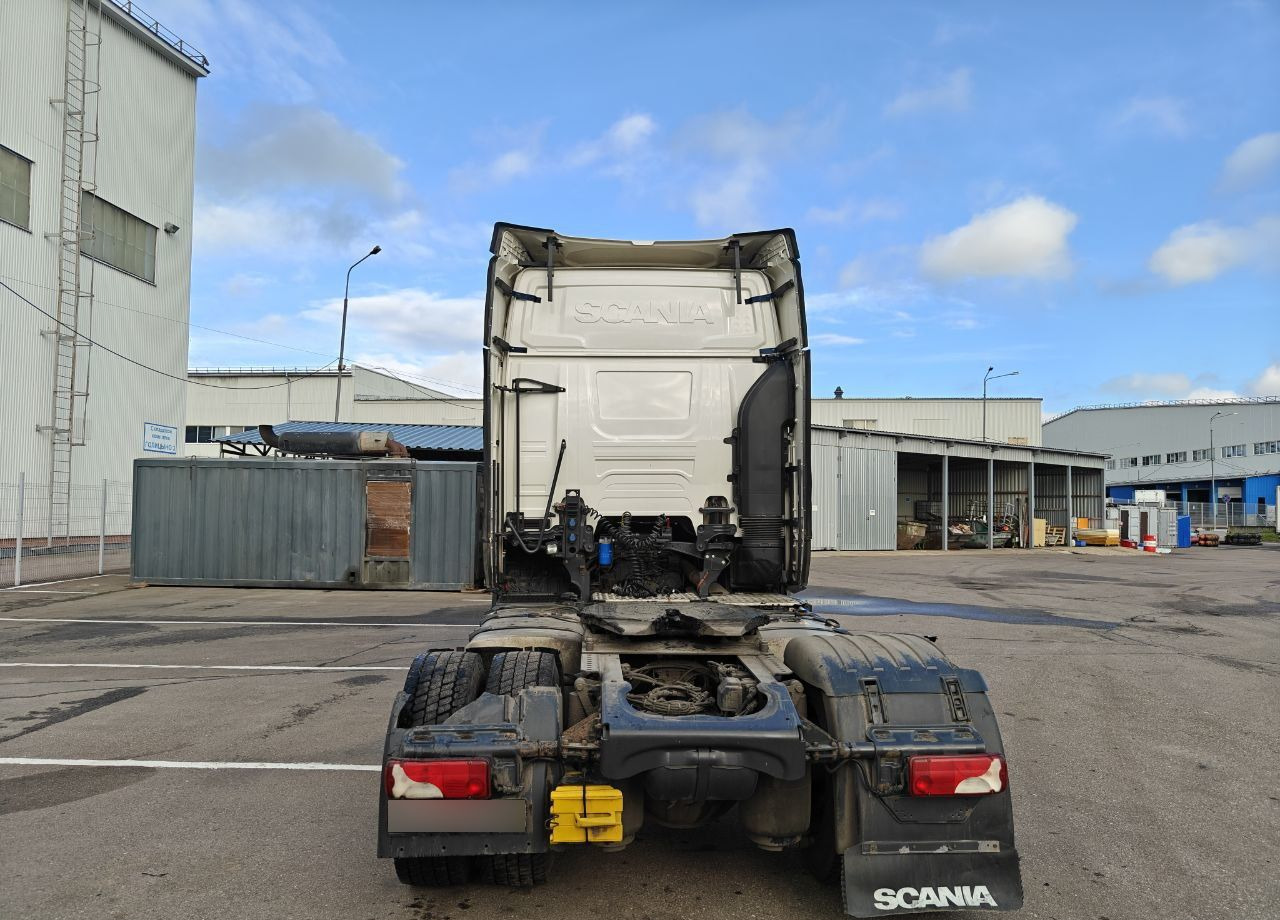 Тягач Scania R: фото 6