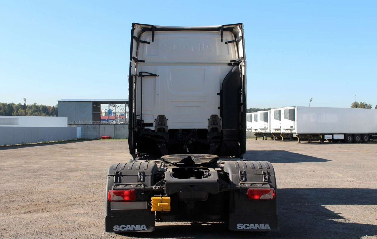 Тягач Scania S: фото 6