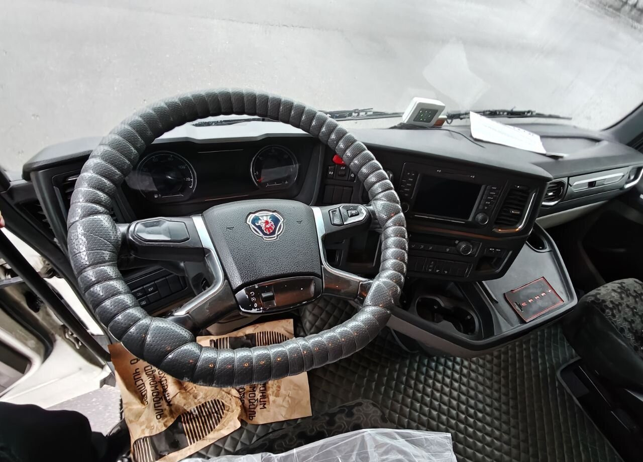 Тягач Scania S: фото 9