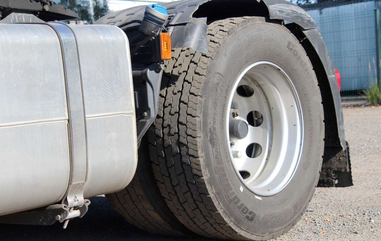 Тягач Scania S: фото 13