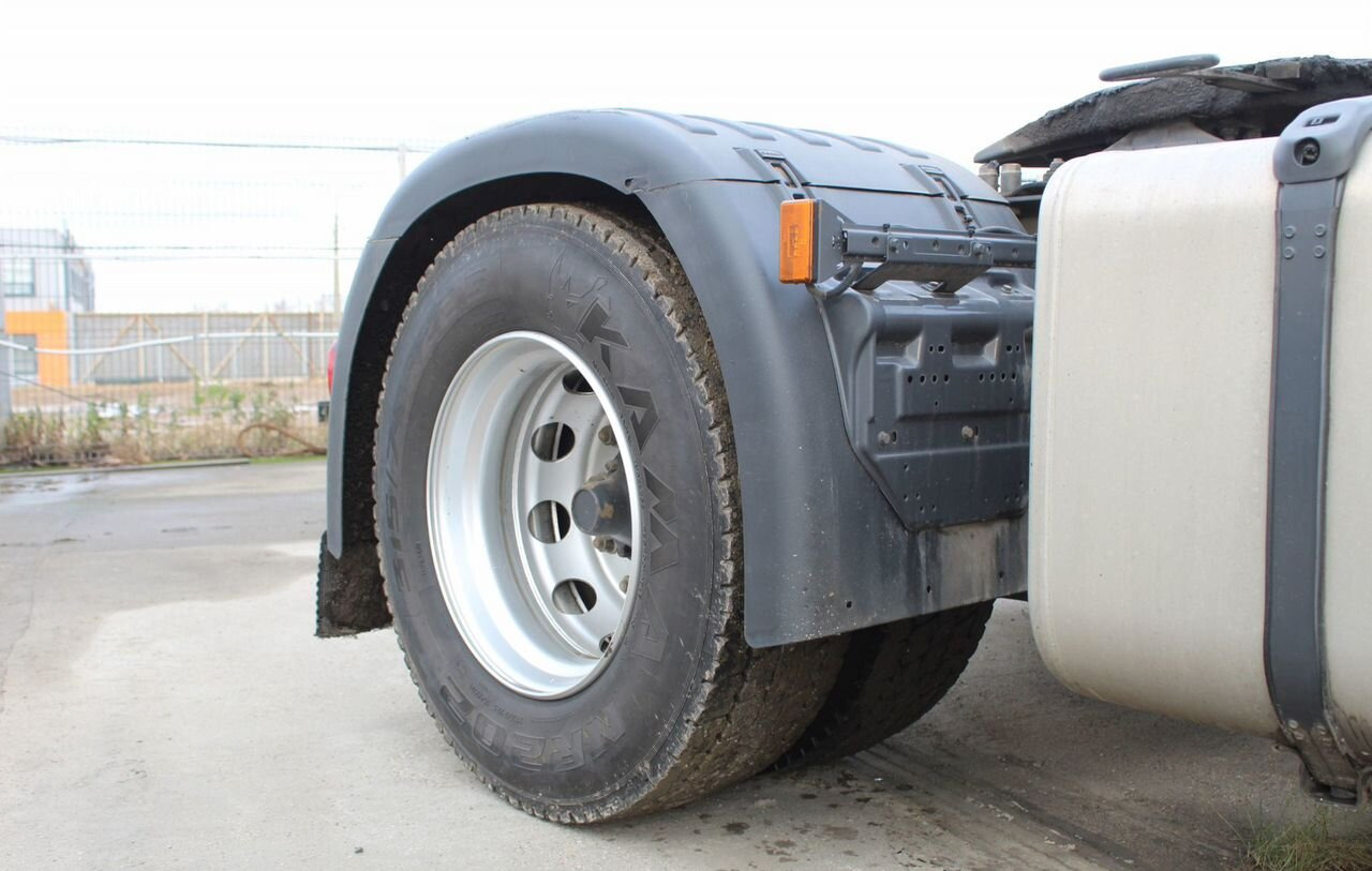 Тягач Scania S: фото 12