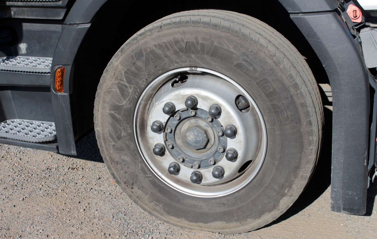 Тягач Scania S: фото 11