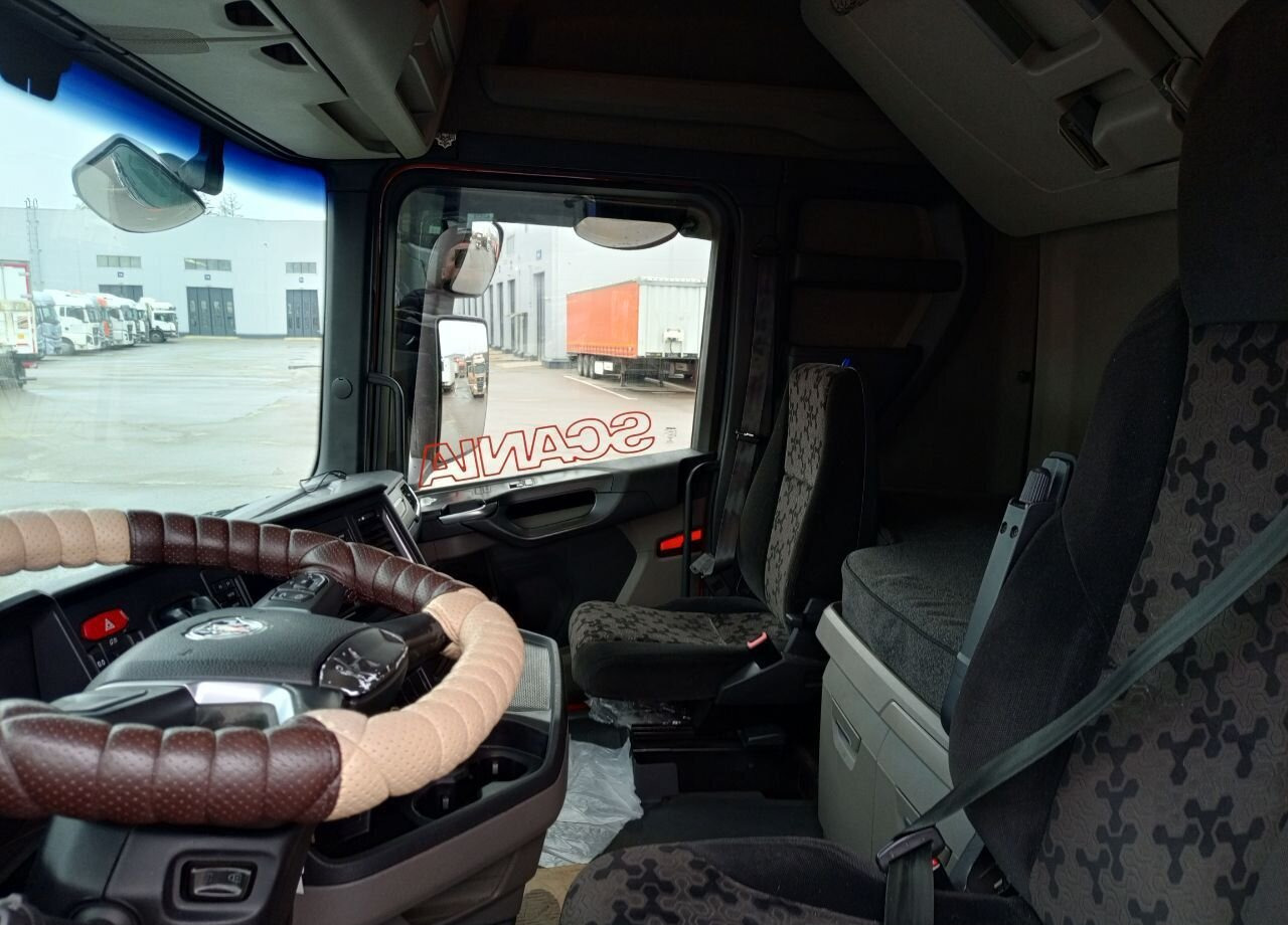 Тягач Scania S: фото 9