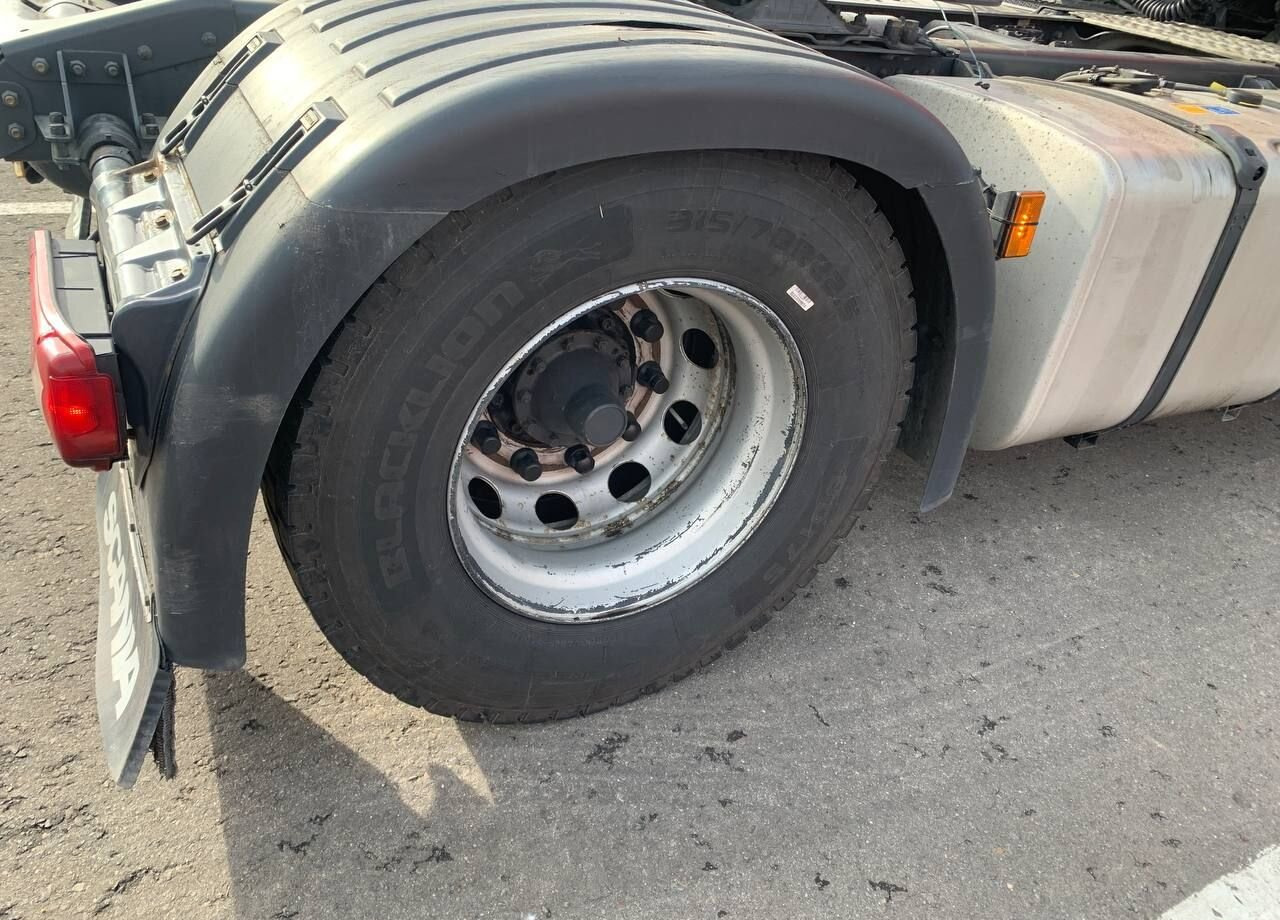 Тягач Scania S: фото 10