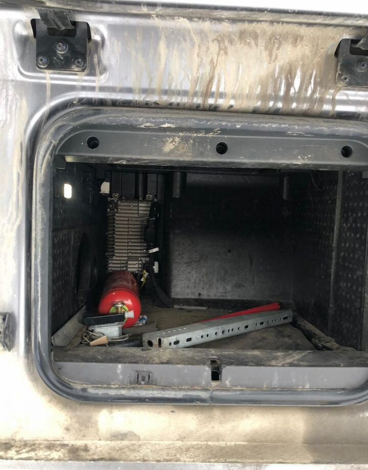 Тягач Shacman X6000: фото 19