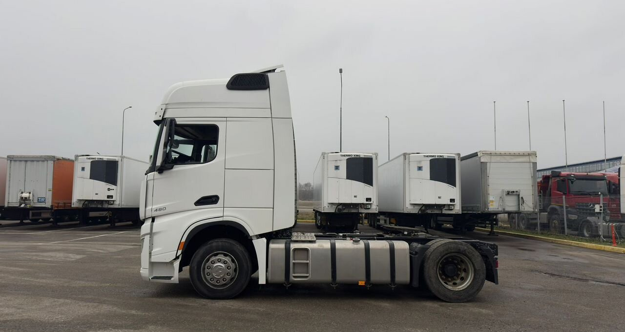 Shacman X6000 - Тягач: фото 4 Shacman X6000 - Тягач: фото 4