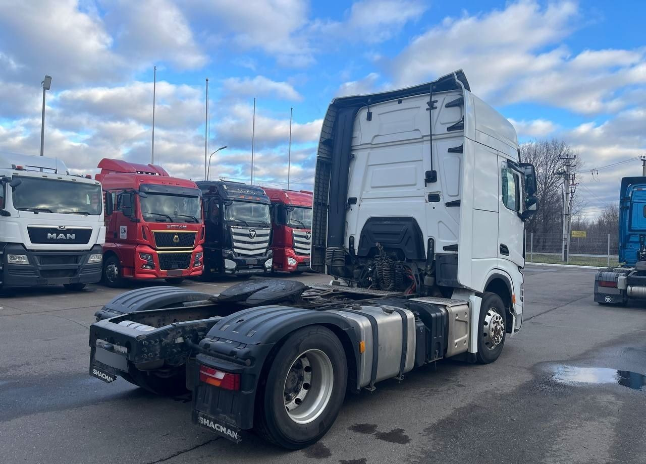 Тягач Shacman X6000: фото 7 Тягач Shacman X6000: фото 7