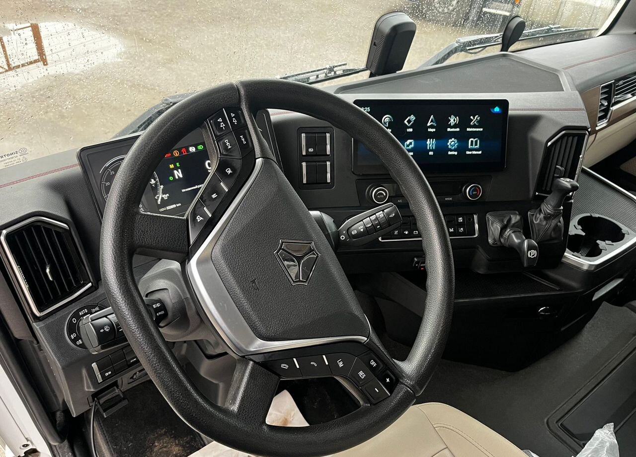 Тягач Sitrak C7H MAX: фото 13 Тягач Sitrak C7H MAX: фото 13