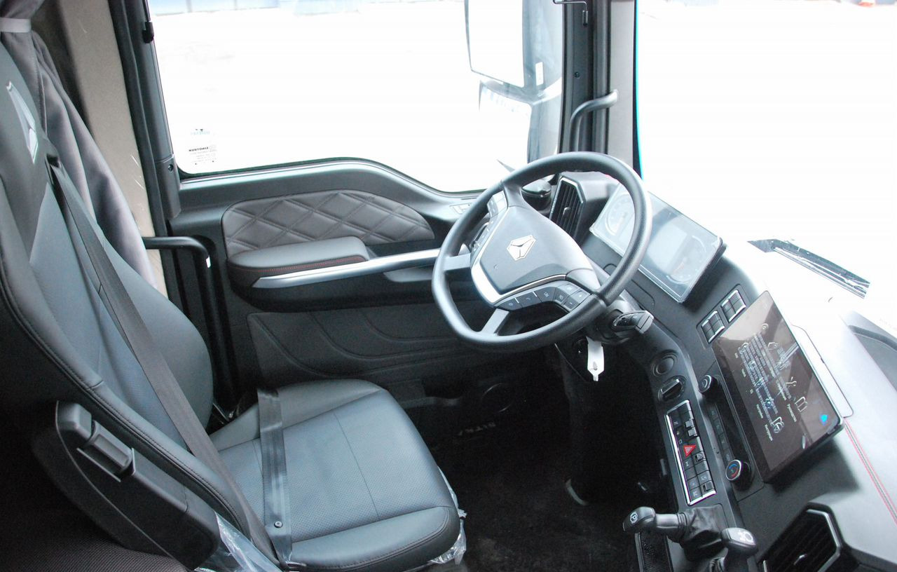 Новый Тягач Sitrak C7H MAX: фото 12