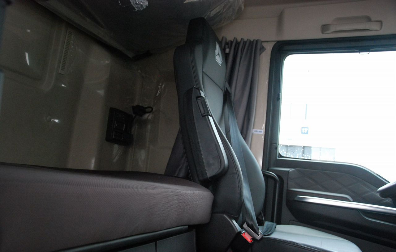 Новый Тягач Sitrak C7H MAX: фото 12