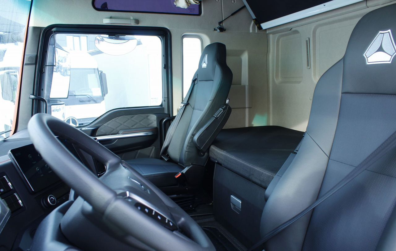 Новый Тягач Sitrak C7H MAX: фото 9