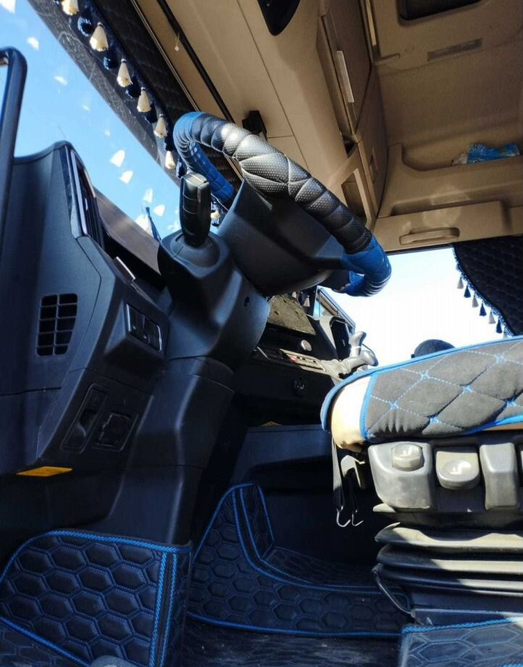 Тягач Sitrak C7H MAX: фото 6