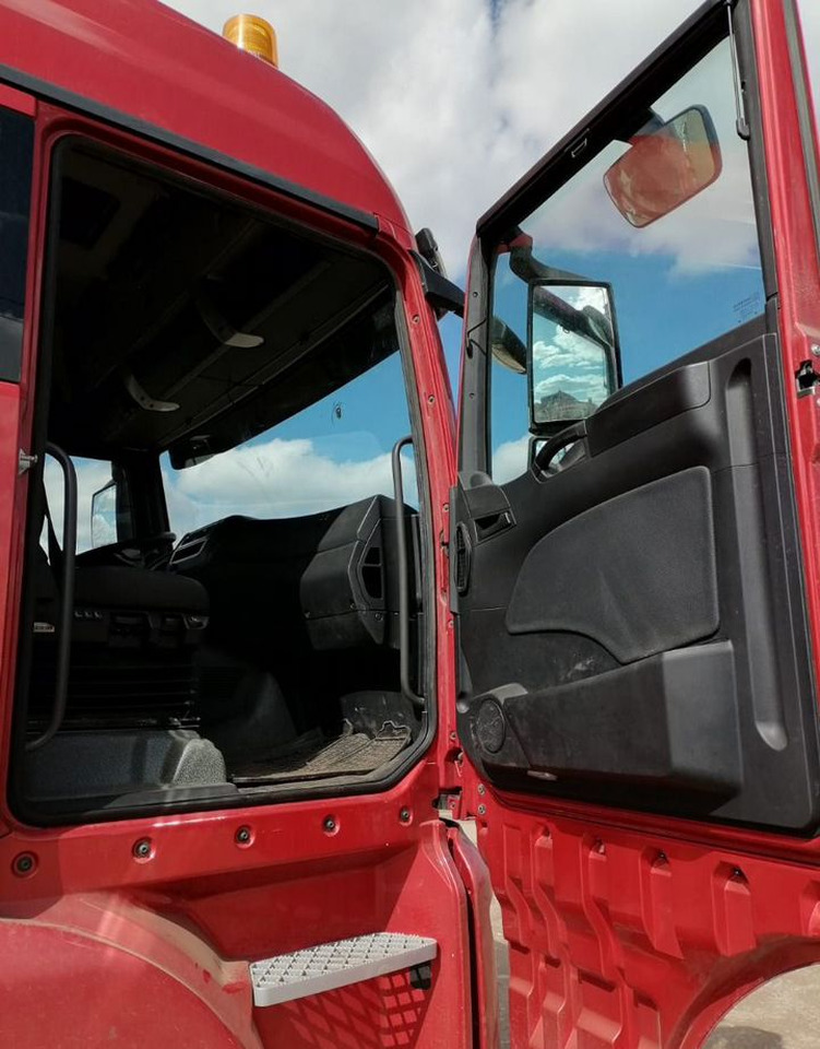 Sitrak C7H - Тягач: фото 3 Sitrak C7H - Тягач: фото 3