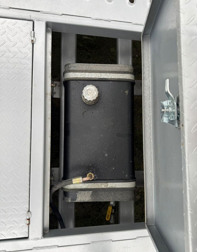 Полуприцеп-автовоз AMUR LYR9402TCL: фото 10 Полуприцеп-автовоз AMUR LYR9402TCL: фото 10