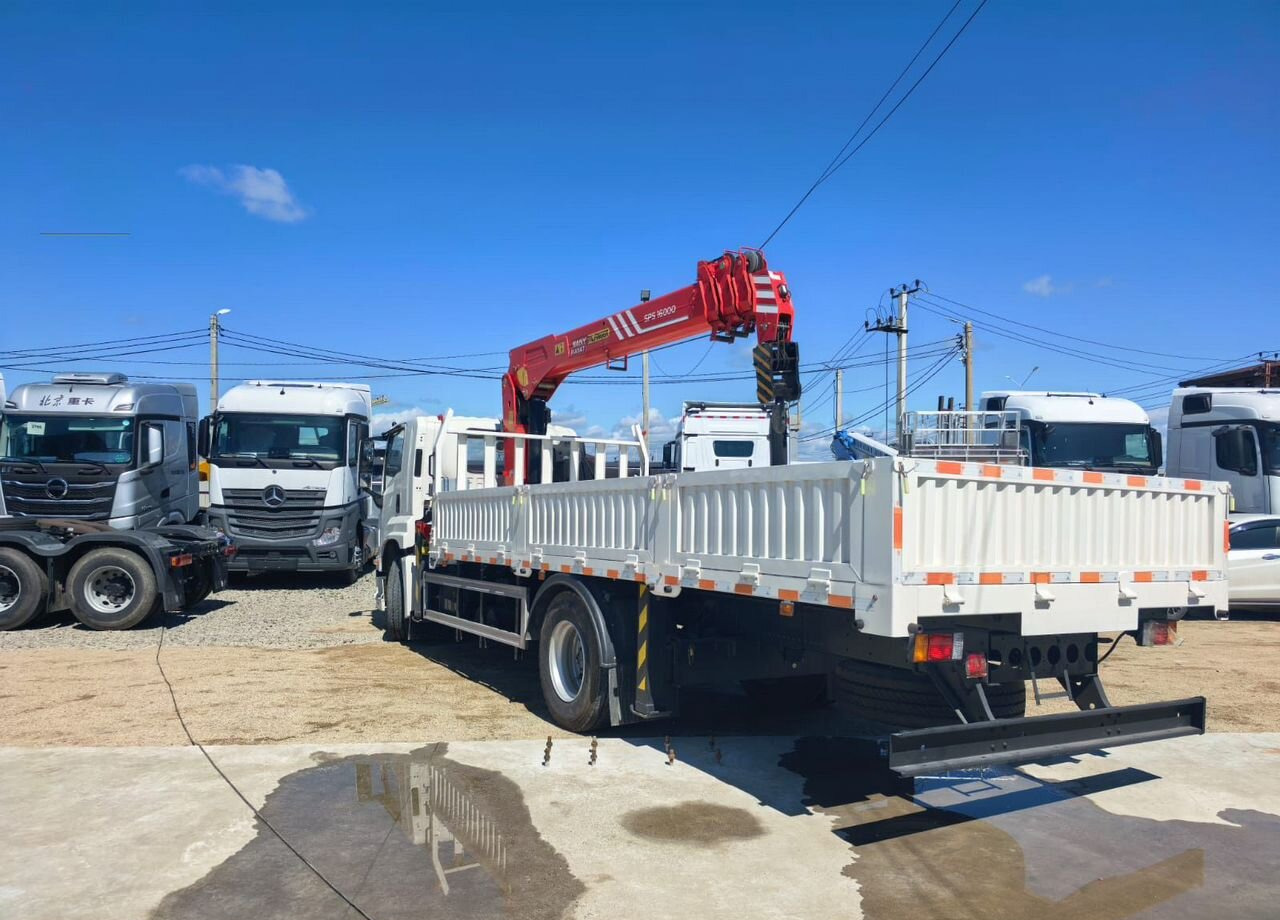 Isuzu Giga (C-series) - Грузовик бортовой/ Платформа, Автоманипулятор: фото 3 Isuzu Giga (C-series) - Грузовик бортовой/ Платформа, Автоманипулятор: фото 3