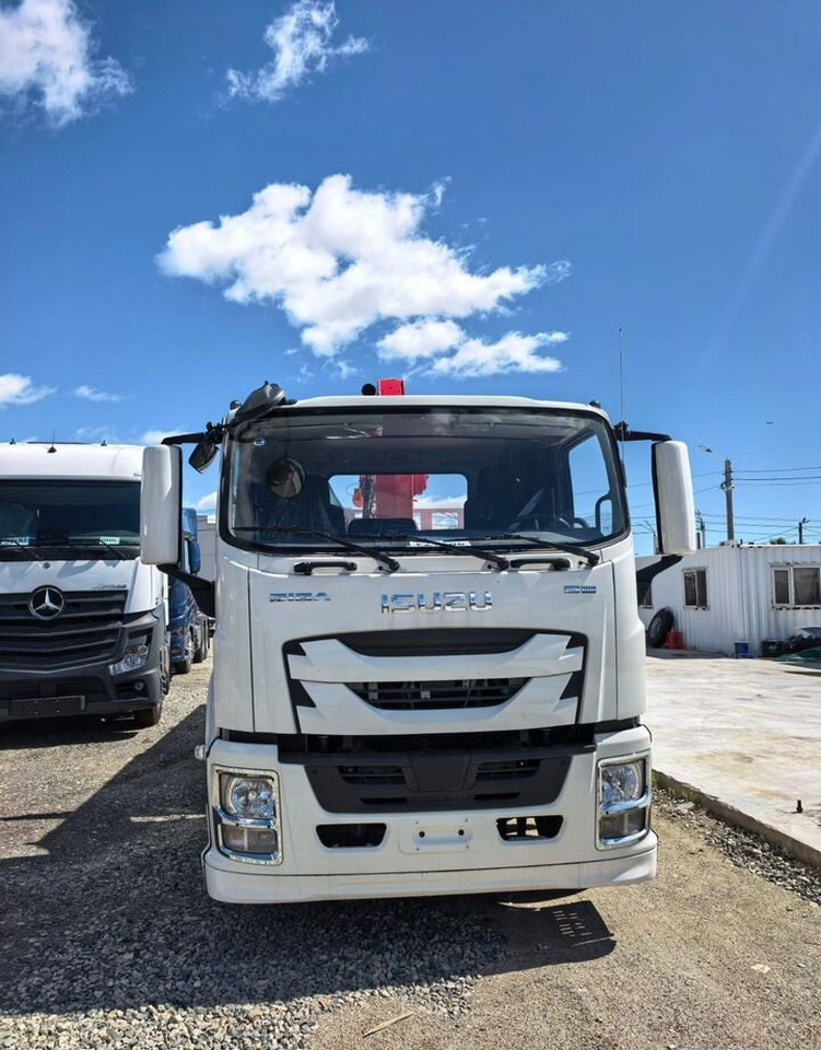 Isuzu Giga (C-series) - Грузовик бортовой/ Платформа, Автоманипулятор: фото 5 Isuzu Giga (C-series) - Грузовик бортовой/ Платформа, Автоманипулятор: фото 5