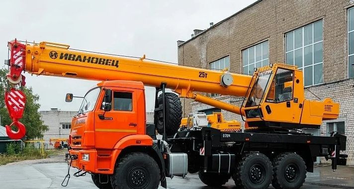 Ивановец КС-45717К-3В - Автокран: фото 2 Ивановец КС-45717К-3В - Автокран: фото 2