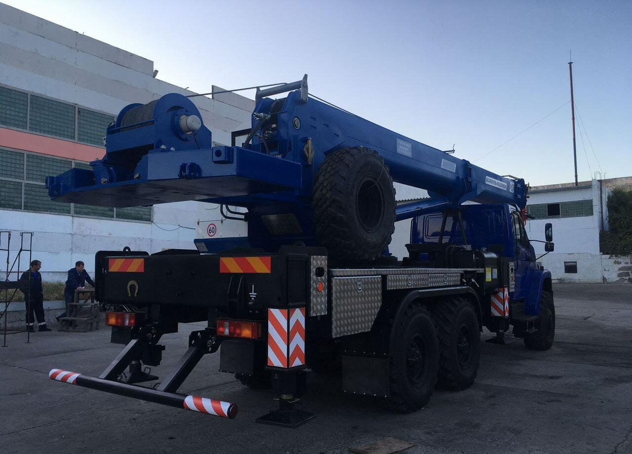 Камышинский КЗ КС-55729-3К-31 - Автокран: фото 2 Камышинский КЗ КС-55729-3К-31 - Автокран: фото 2