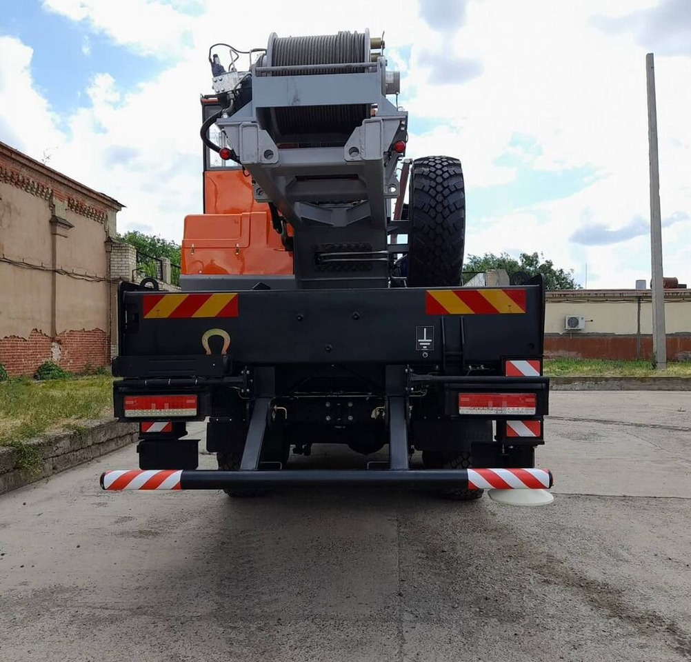 Камышинский КЗ КС-55729-5К-33 - Автокран: фото 2 Камышинский КЗ КС-55729-5К-33 - Автокран: фото 2