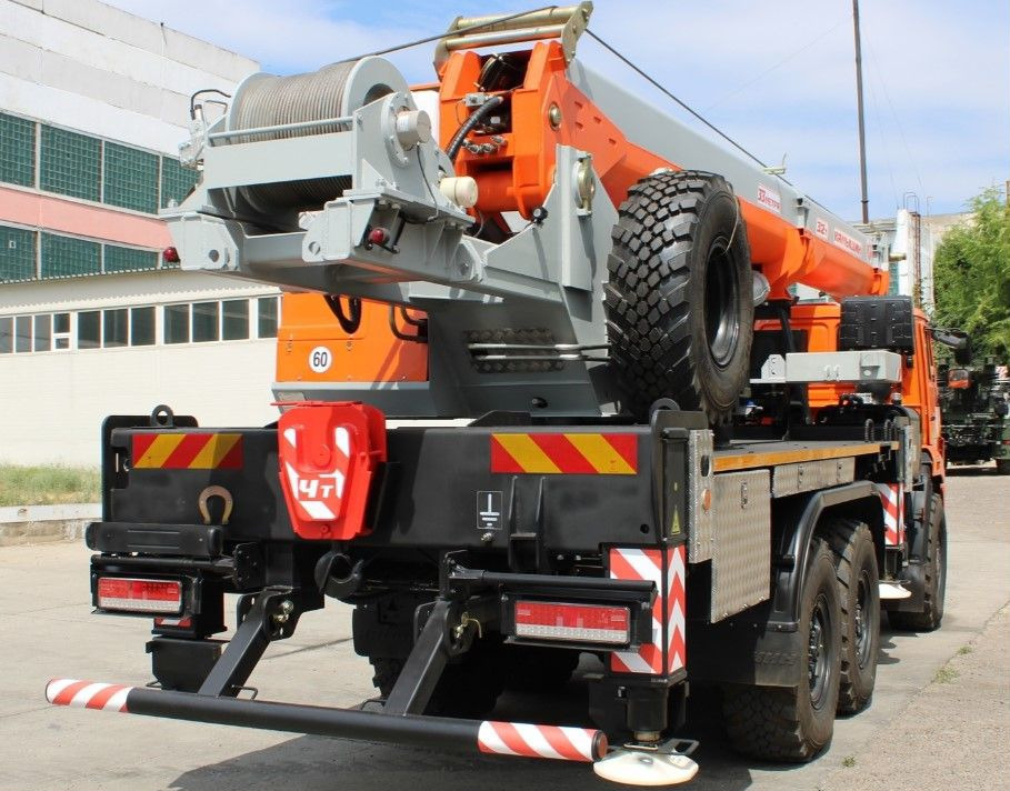 Камышинский КЗ КС-55729-5К-33 - Автокран: фото 4 Камышинский КЗ КС-55729-5К-33 - Автокран: фото 4