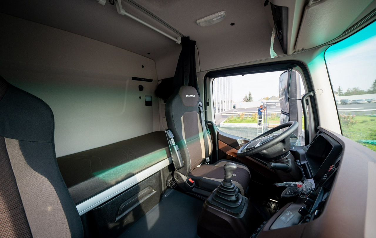 КАМАЗ 65954 - Тягач: фото 4 КАМАЗ 65954 - Тягач: фото 4